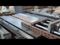 Machine de construction de noyaux semi-automatique